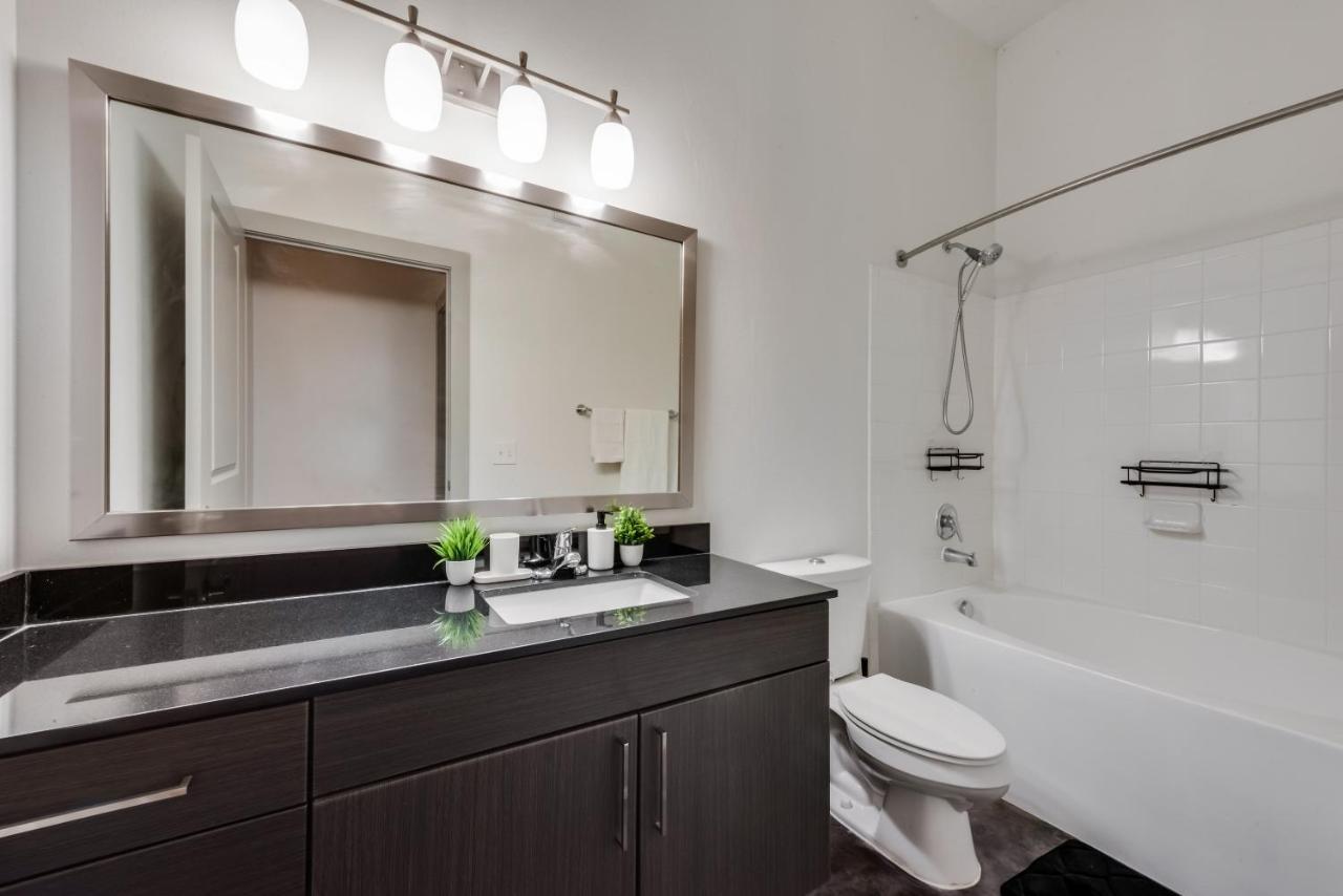 Stylish 2 Bedroom In Medical District Dallas