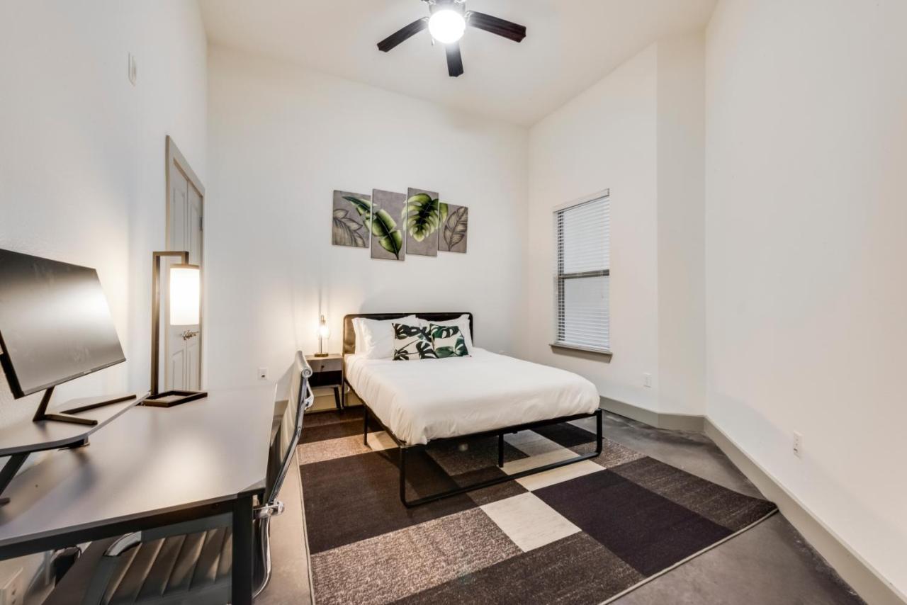Apartment Stylish 2 Bedroom In Medical District