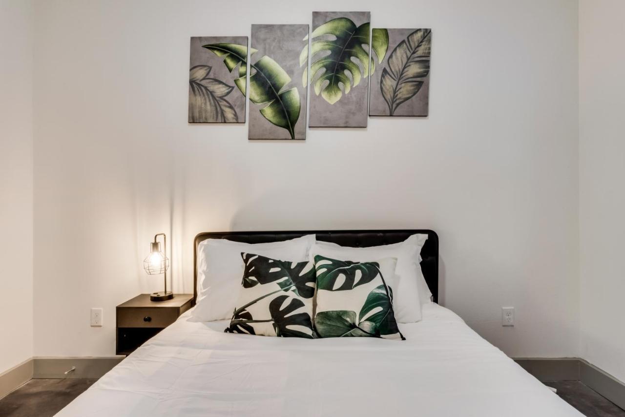 Stylish 2 Bedroom In Medical District Apartment *