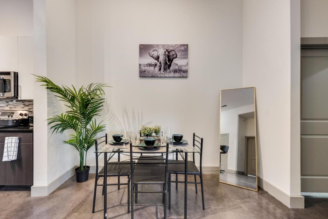 Stylish 2 Bedroom In Medical District Dallas